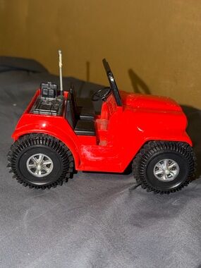 SK Botoy Battery Operated Jeep Toy Made In Hong Kong Used Pre Owned Vintage VTG.
